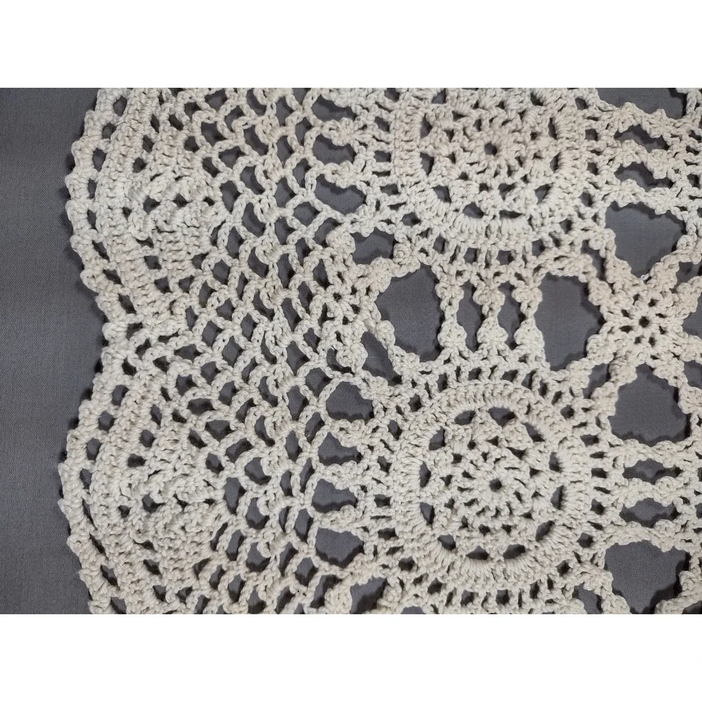 Vtg handmade crochet cotton doilie, beige, 13
